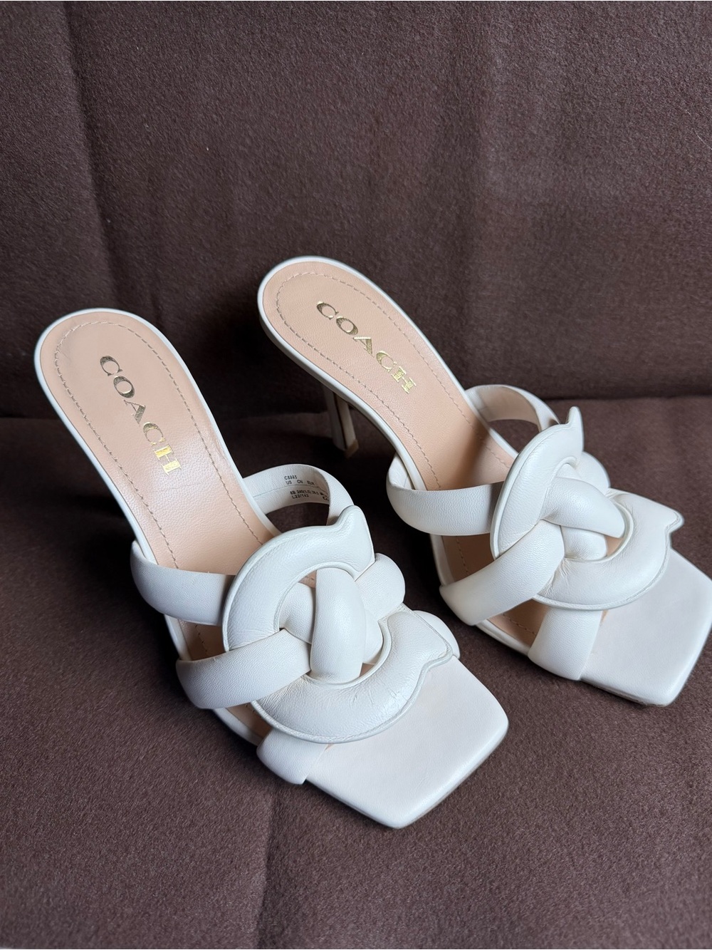 NWOB- Coach Kellie Chalk White Leather Knot Mule Heels - New!
